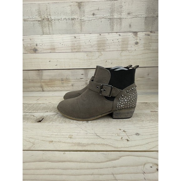 Wanted Women's Chelsea Ankle Boots Beige Jackson US Size 7.5 Studded Buckle - Picture 5 of 8